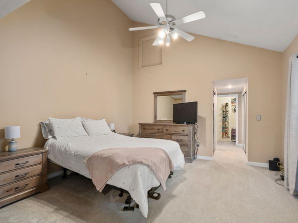 7 Gentry Ln 7, Uxbridge MA 01569