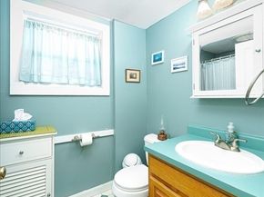 33 Seagrave Street, Uxbridge MA 01569