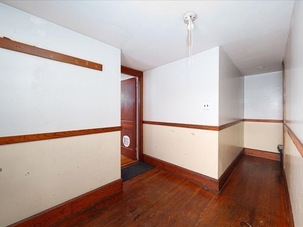 33 Seagrave Street, Uxbridge MA 01569