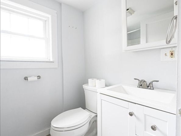 33 Seagrave Street, Uxbridge MA 01569