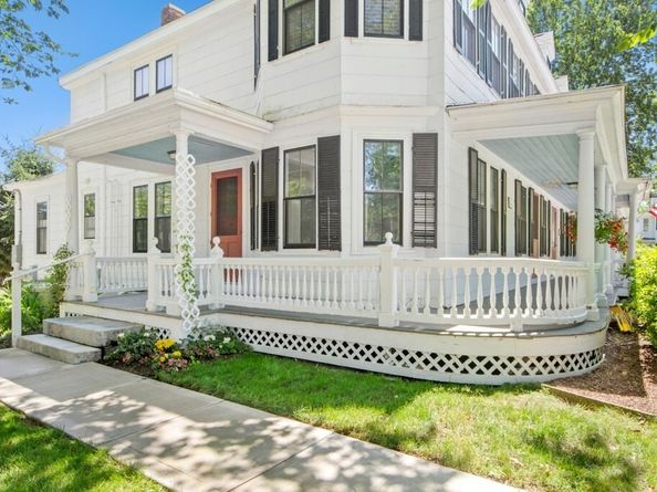 11 Fairbanks St 4, Harvard MA 01451