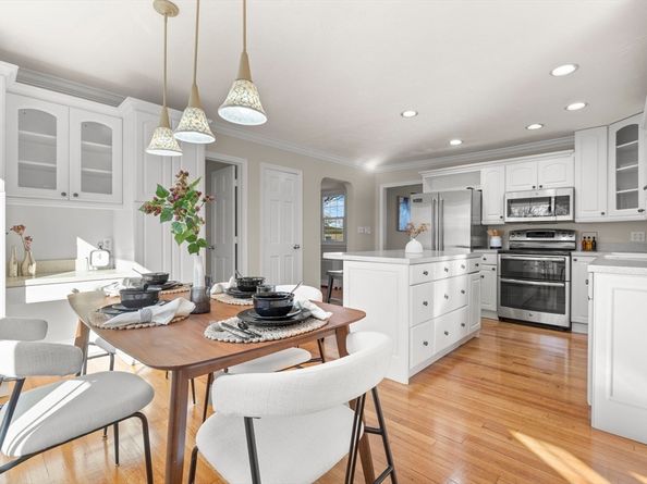 51 Fiske Hill Rd, Sturbridge MA 01566