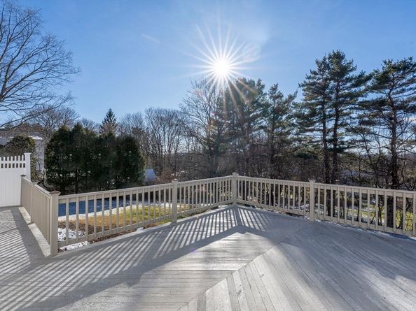 51 Fiske Hill Rd, Sturbridge MA 01566