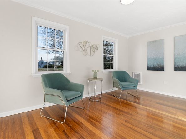 51 Fiske Hill Rd, Sturbridge MA 01566