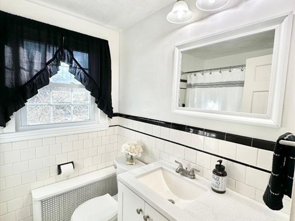 220 Parkland Avenue, Lynn MA 01905