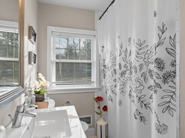 106 Lynnfield Street, Peabody MA 01960