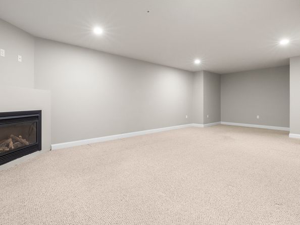 17 North 2, Salem MA 01970