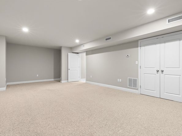 17 North 2, Salem MA 01970