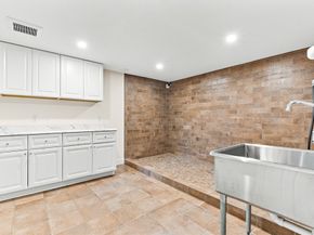 10 Viking Rd, Winchester MA 01890