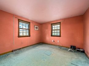 15 Forest St, Plympton MA 02367