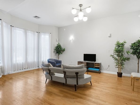 48-50 Dudley St, Boston MA 02119