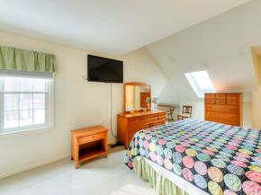 65 Brookdale Cir 65, Shrewsbury MA 01545