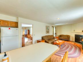 65 Brookdale Cir 65, Shrewsbury MA 01545