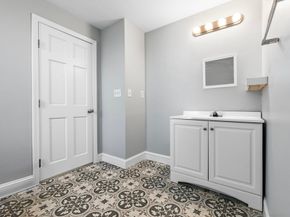 19 Cushing St, Salem MA 01970