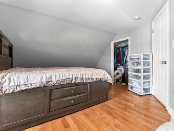 19 Cushing St, Salem MA 01970