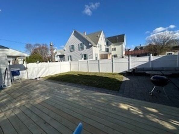 19 Cushing St, Salem MA 01970