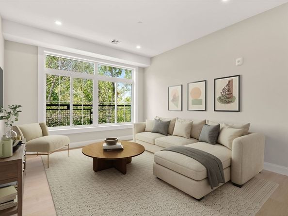 7 Cross St 304, Wilmington MA 01887