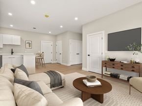 7 Cross St 304, Wilmington MA 01887