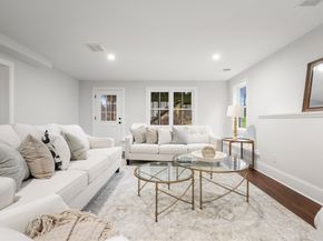 16 Wayside Court 14, Natick MA 01760