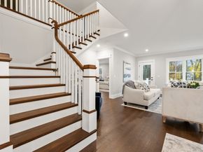 16 Wayside Court 14, Natick MA 01760