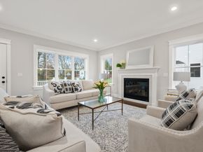 16 Wayside Court 14, Natick MA 01760