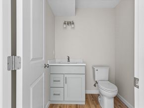 393 Court St 5, Plymouth MA 02360