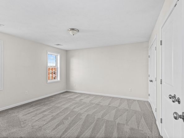 393 Court St 5, Plymouth MA 02360