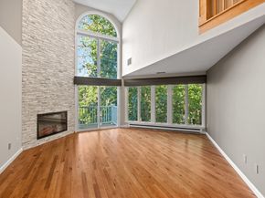 48 Pointe Rok Drive 48, Worcester MA 01604