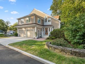 48 Pointe Rok Drive 48, Worcester MA 01604
