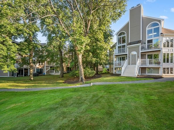 48 Pointe Rok Drive 48, Worcester MA 01604