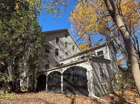 78 Shaker Rd, Harvard MA 01451