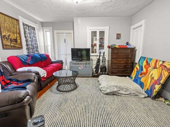 12 Washington St, Fitchburg MA 01420