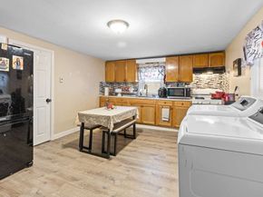 12 Washington St, Fitchburg MA 01420