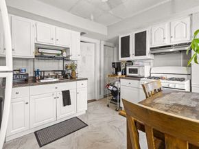 12 Washington St, Fitchburg MA 01420