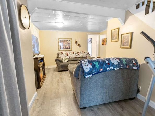 12 Washington St, Fitchburg MA 01420