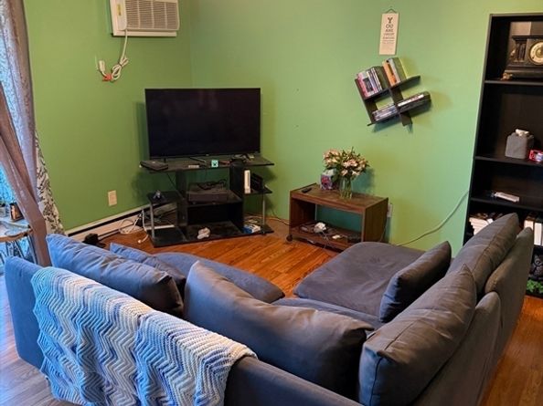 129 Quaker Highway 17A, Uxbridge MA 01569