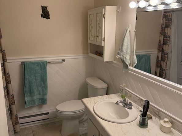 129 Quaker Highway 17A, Uxbridge MA 01569