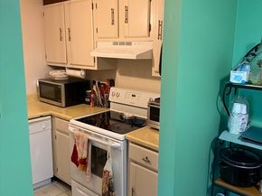 129 Quaker Highway 17A, Uxbridge MA 01569