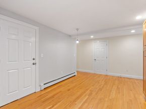 40 Essex St 2, Salem MA 01970