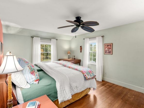 225 Howard St, Melrose MA 02176