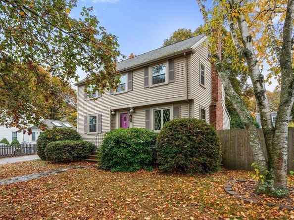 225 Howard St, Melrose MA 02176