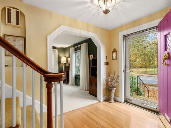 225 Howard St, Melrose MA 02176