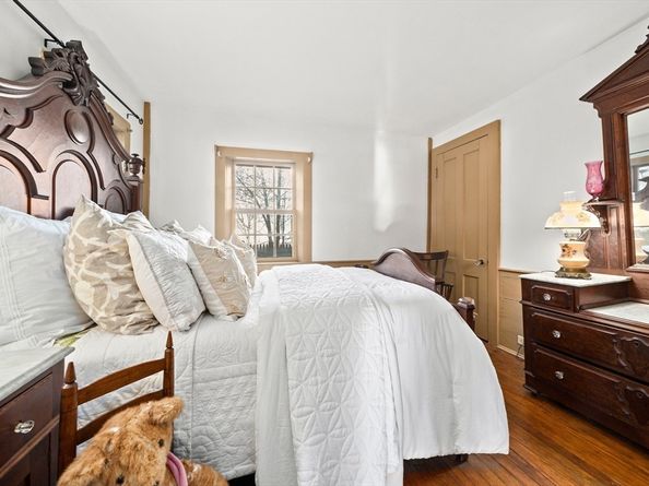 373 N Franklin St, Holbrook MA 02343