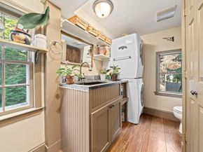 373 N Franklin St, Holbrook MA 02343