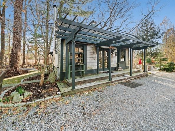 373 N Franklin St, Holbrook MA 02343