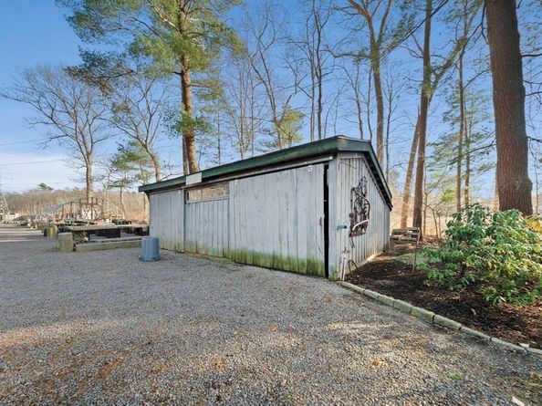 373 N Franklin St, Holbrook MA 02343