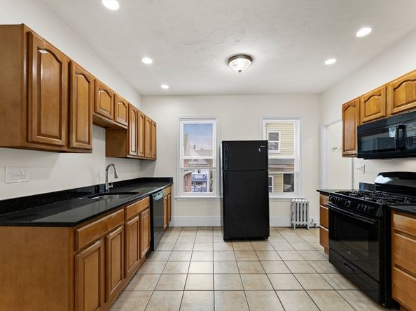 12 Gayland St, Boston MA 02125