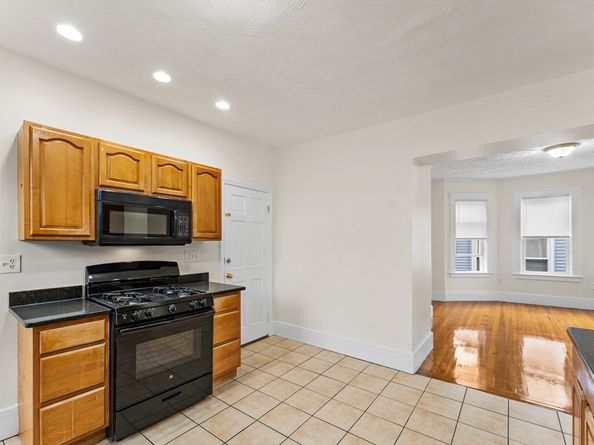 12 Gayland St, Boston MA 02125