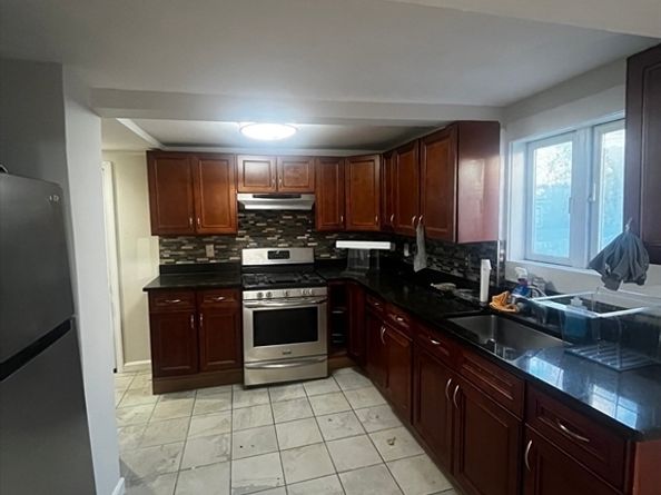 27 Argyle St, Revere MA 02151