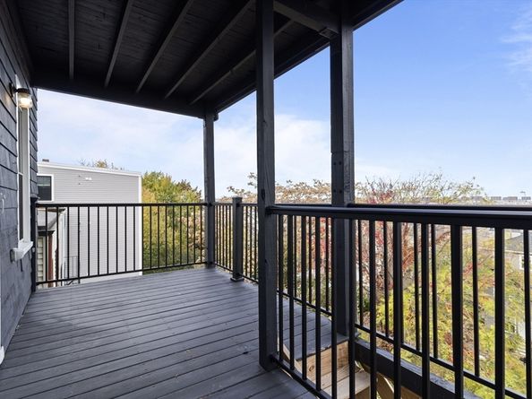 470 Sumner 3, Boston MA 02128